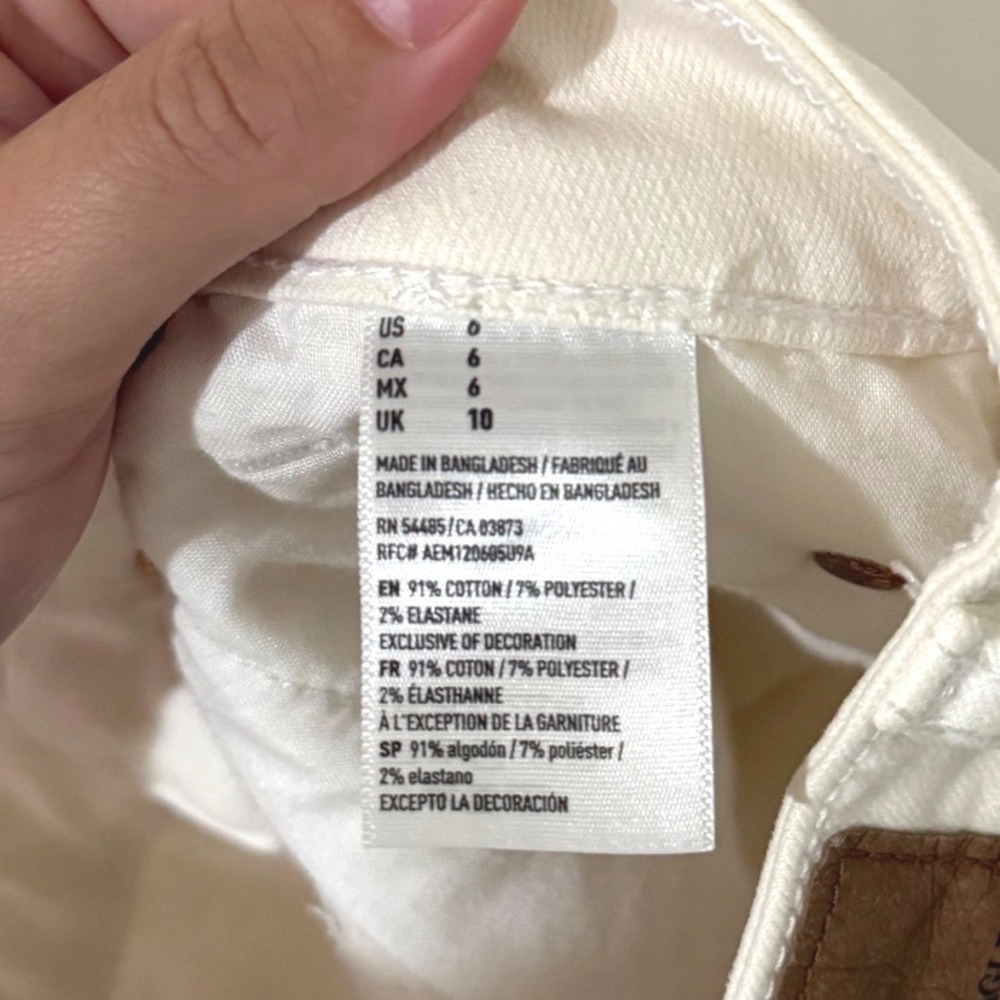 American Eagle Hi-Rise Shortie White Distressed Stretch Denim Shorts Size 6 - Picture 6 of 6